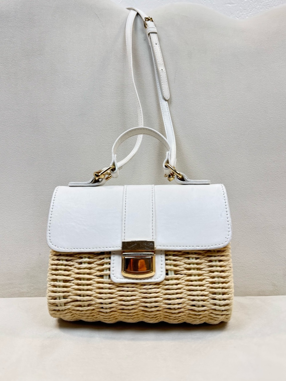 Woven Straw Small Crossbody Bag Top Handle Basket Style White Flap Gold Clasp